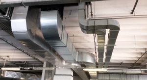 canalizzazioni-aria-condizionata-coibentate-in-alluminio-e-ricircolo-aria-con-canali-in-lamiera-zincata-640x350